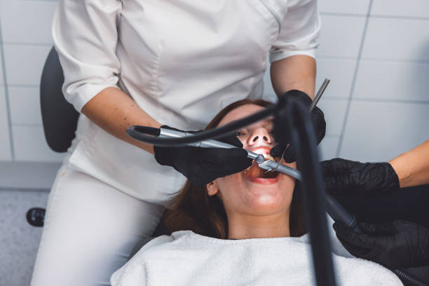 Best Emergency Broken Tooth Repair in Eastpoint, FL